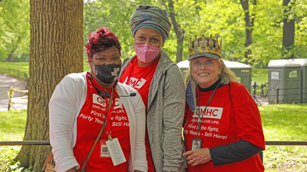 News 90 Alexandra Remmel and GMHC staff members at AIDS Walk 2022.