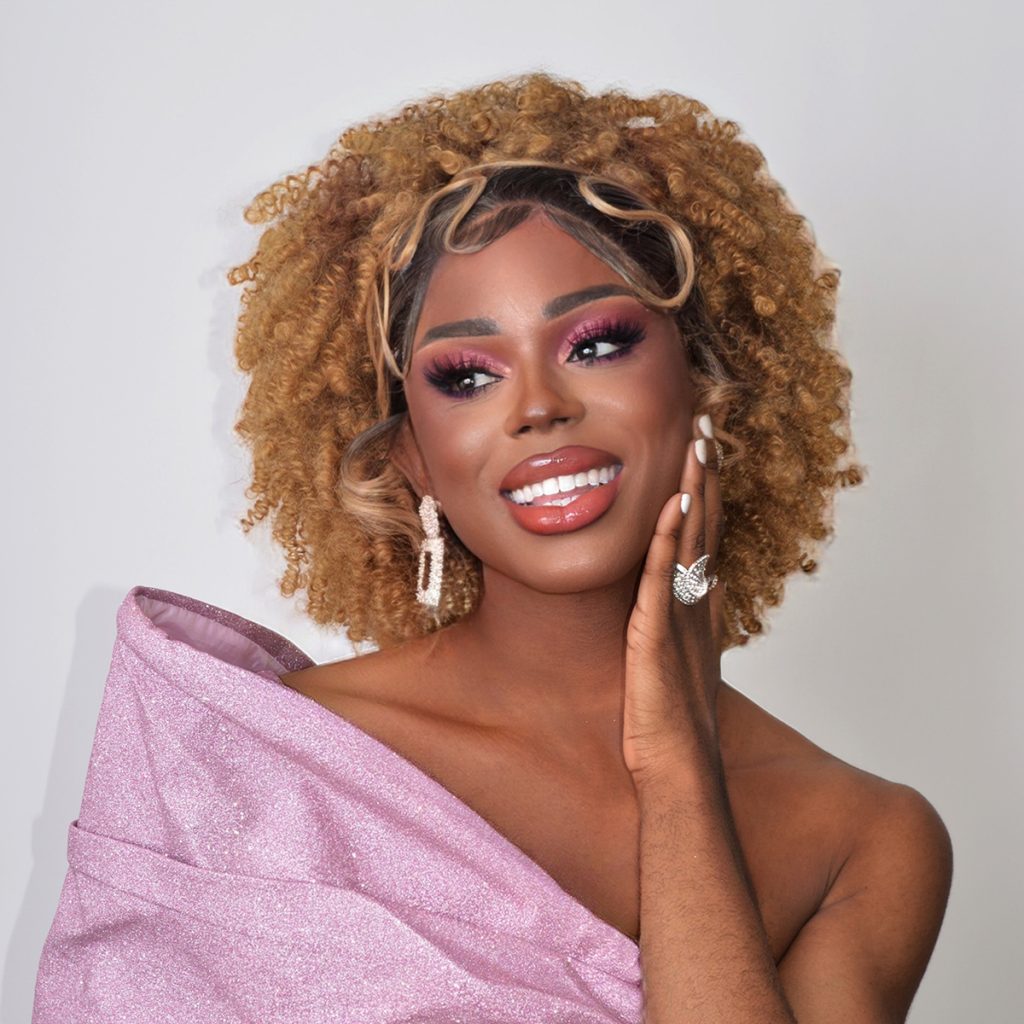 Drag Royale: Glamour, Gaming and Drag Queens! 3 DevDoee