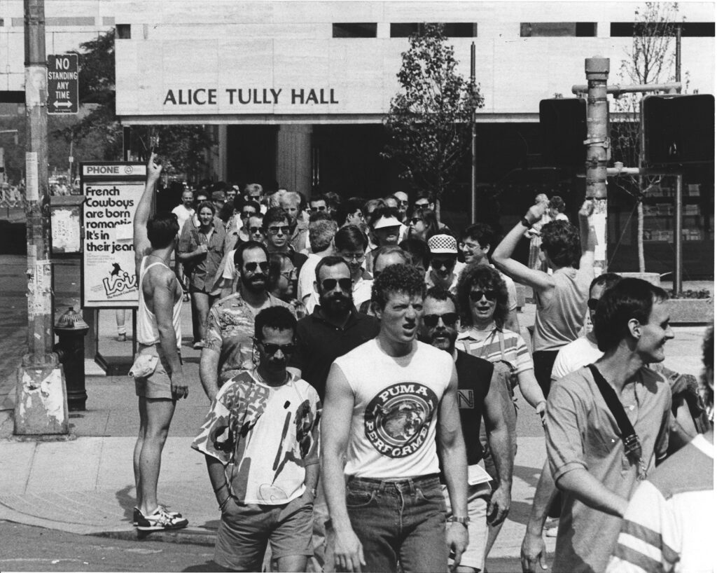 News 27 Crowds at the first AIDS Walk New York in 1986.